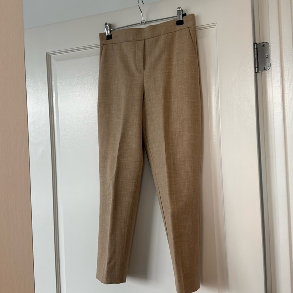 Aritzia Babaton size 4 pants